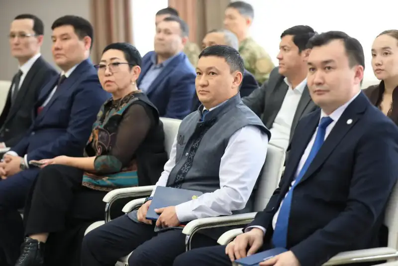 В Актобе рассмотрели вопросы противодействия коррупции и обеспечения безопасности в чрезвычайных ситуациях (7)