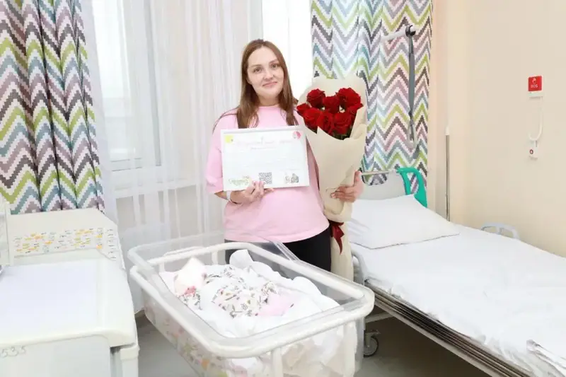 Необычный подарок получили новорожденные в День обновления в Астане (2)