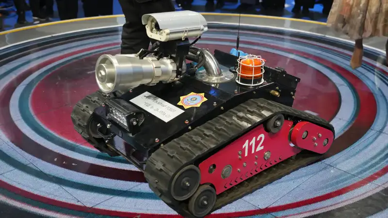 Инновационный робот-пожарный МЧС Казахстана представлен на республиканском онлайн-марафоне (2)