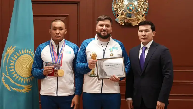 Звание «Заслуженного мастера спорта Республики Казахстан» получил Ербол Хамитов (2)