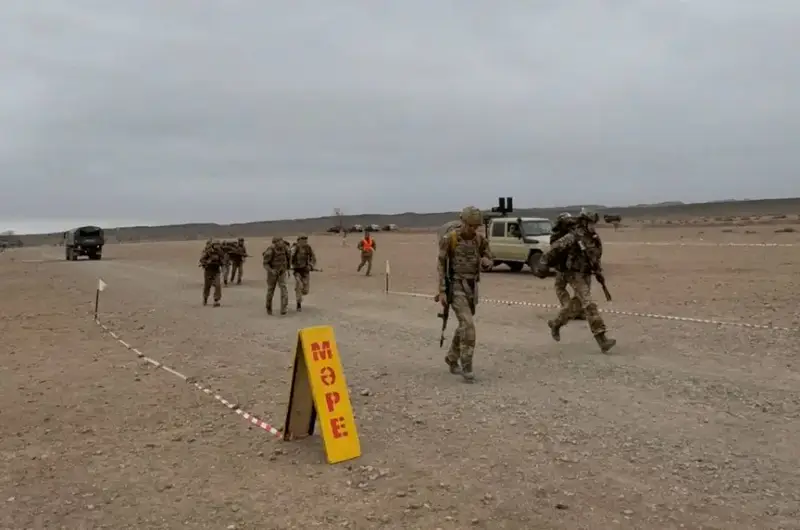 В учебном центре «Коктал» проходят сборы подразделений Десантно-штурмовых войск (2)