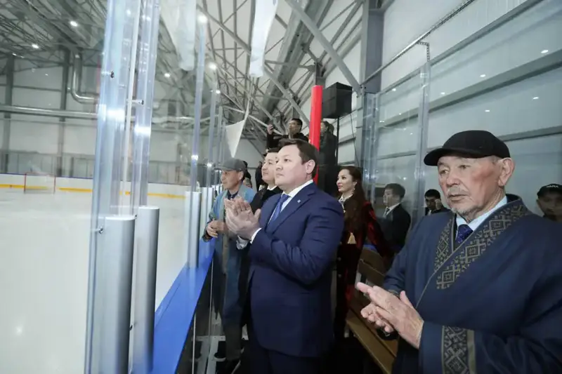 В Мангистауской области открылся ледовый дворец международного стандарта (6)