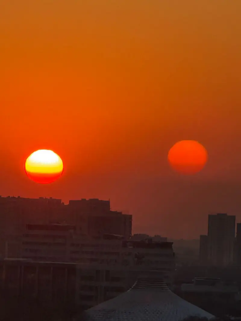 Два солнца на закате