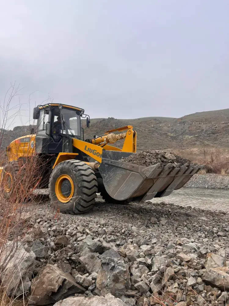 Ремонтные работы на Бартогайском и Куртинском водохранилищах и очистка реки Шелек: в Алматинской области ведется подготовка к паводковому периоду (6)