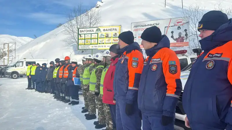 МЧС предупреждает о возможном сходе лавин (2)