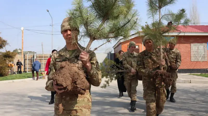 В честь Жаңару күні во всех гарнизонах прошла экологическая акция (6)