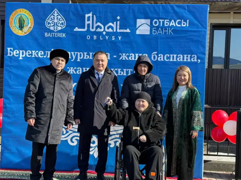 В Абайском районе в преддверии Наурыз мейрамы 17 семей получили жилье (7)