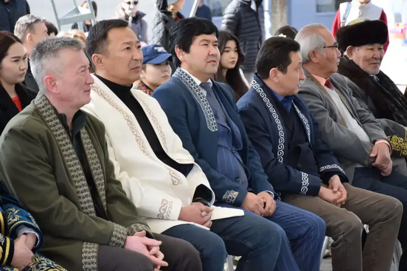 В Алматы прошел первый день книжного фестиваля KitapFest-2026 (5)