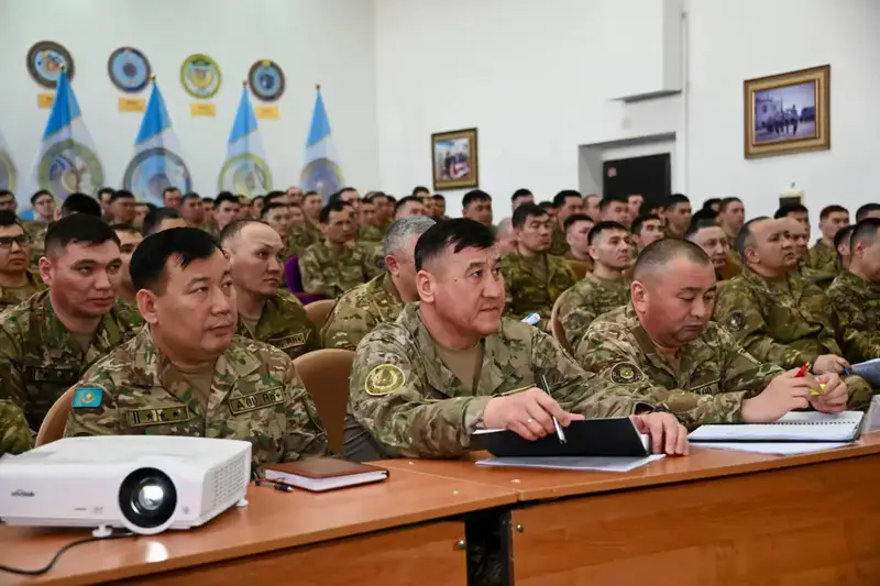 Комиссия Генерального штаба проинспектировала воинские части на западе Казахстана (2)