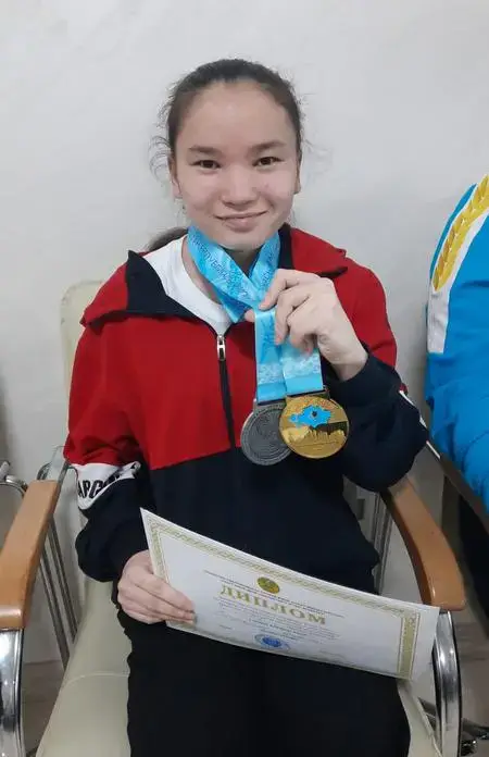 Карагандинская школьница стала чемпионкой Казахстана по шахматам (4)