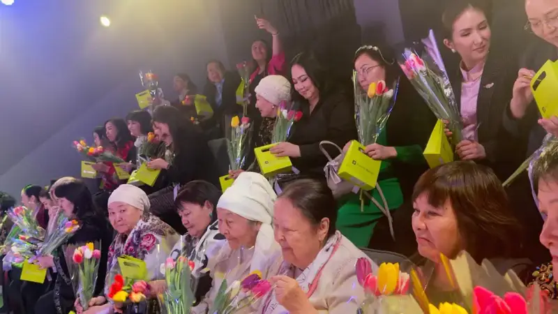 В Астане прошел литературный вечер «Жырмен өрілген нәзіктік» (5)