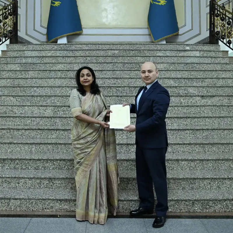 В МИД Казахстана приняли копии верительных грамот у Послов ряда государств (4)