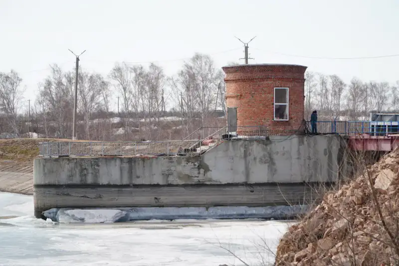 Аким Акмолинской области ознакомился с ходом противопаводковых мероприятий в г. Кокшетау (10)