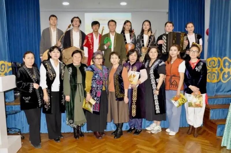 В Алматы представили аудиокниги со сказками на основе архивных записей (4)