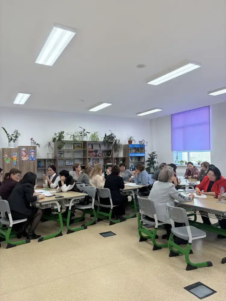 В Астане проходит семинар-совещание по вопросам психолого-педагогической поддержки детей с особыми образовательными потребностями (5)