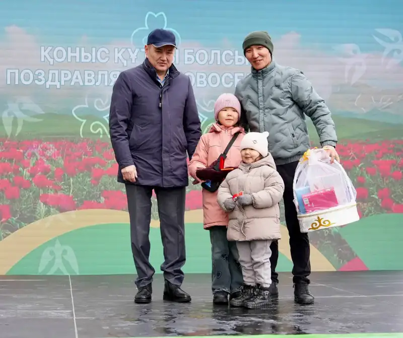 В ВКО 20 семей получили ключи от новых квартир (3)