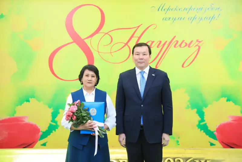 Накануне весеннего праздника актюбинские женщины были удостоены государственных наград (7)