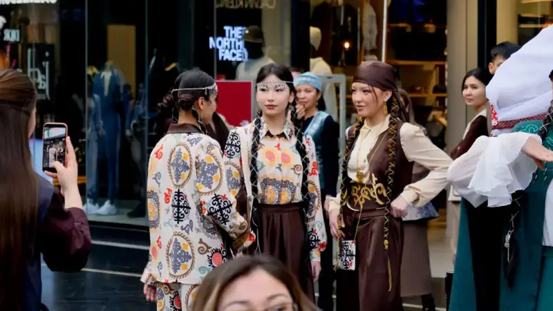 Конкурс дизайнеров с ИИ-роботом прошел в Астане (2)