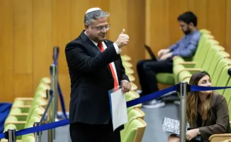 Кнессет Израиля одобрил законопроект, расширяющий применение смертной казни, инициированный ультраправыми партиями, что вызывает широкий общественный резонанс.