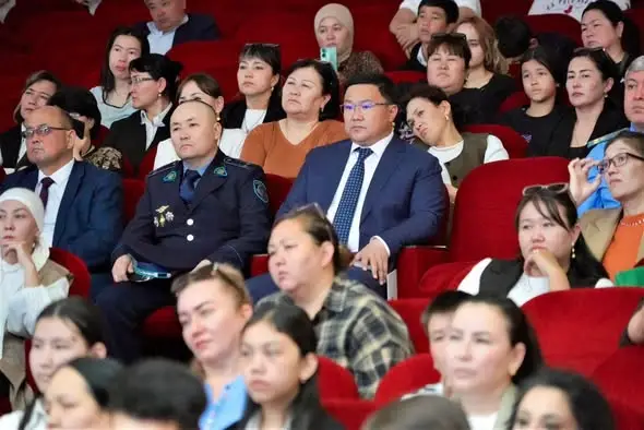 ТУРКЕСТАН: В КЕНТАУ СОСТОЯЛАСЬ ЗНАЧИМАЯ ВСТРЕЧА НА ТЕМУ ВОСПИТАНИЯ ДЕТЕЙ (6)