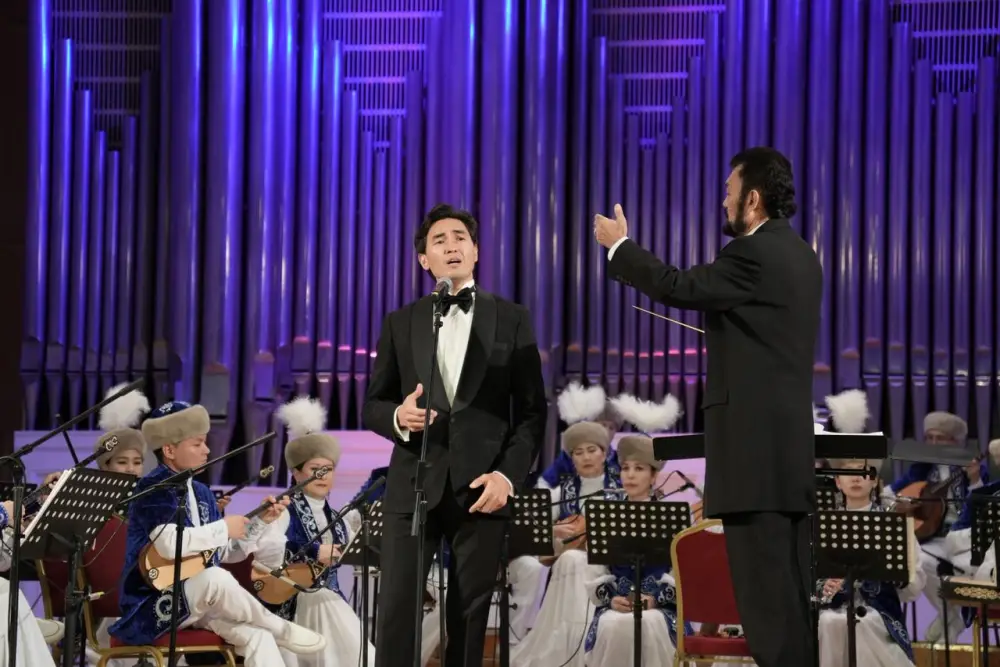 В Алматы состоялся вечер памяти Нургисы Тлендиева «Атадан мұра» (3)