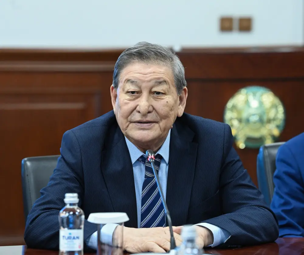 Глава региона поздравил ветеранов труда с юбилеями (9)