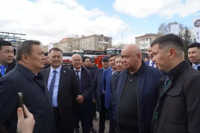 Готовность к посевной обсудили в Акмолинской области (5)