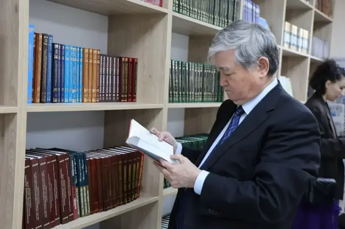 Состоялось заседание рабочей группы по обновлению книжного фонда библиотек столицы (8)