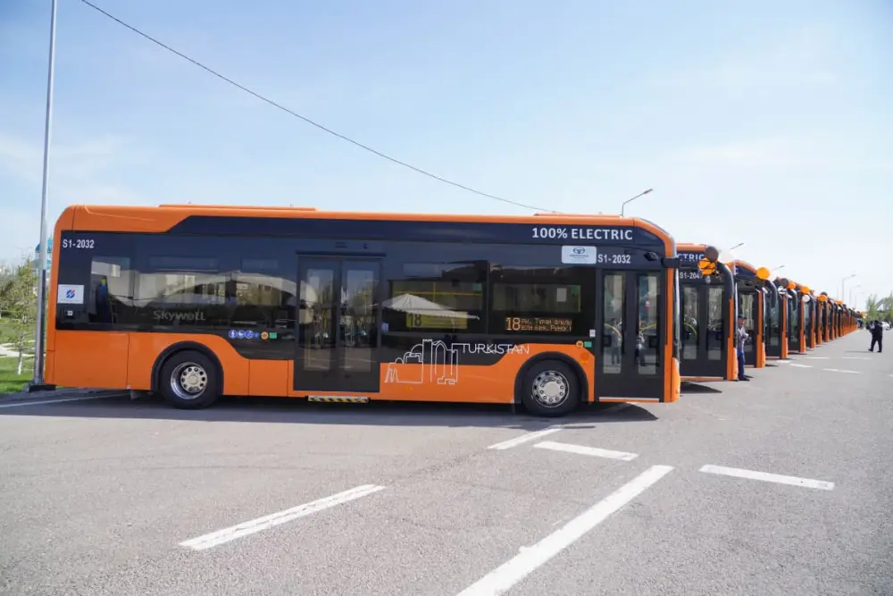 В ТУРКЕСТАНЕ ПРЕЗЕНТОВАЛИ 35 СОВРЕМЕННЫХ ЭЛЕКТРОАВТОБУСОВ (7)