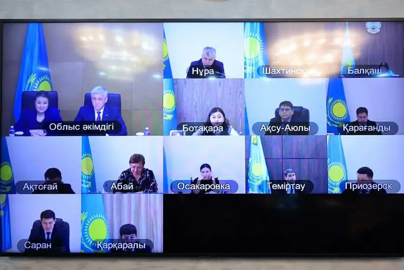 В акимате Карагандинской области обсудили проблему детских суицидов (6)