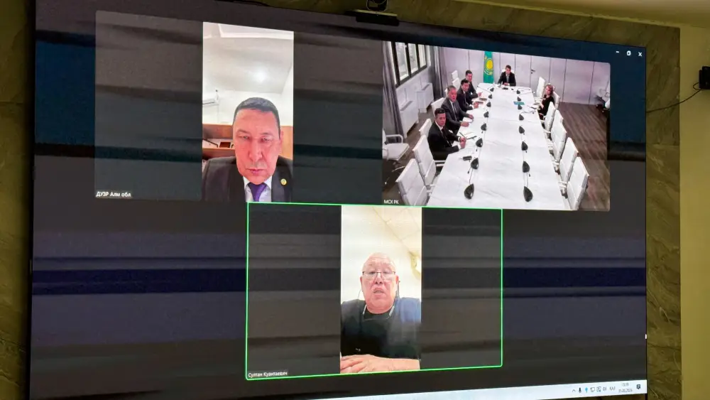 Айдарбек Сапаров провел личный прием граждан (3)