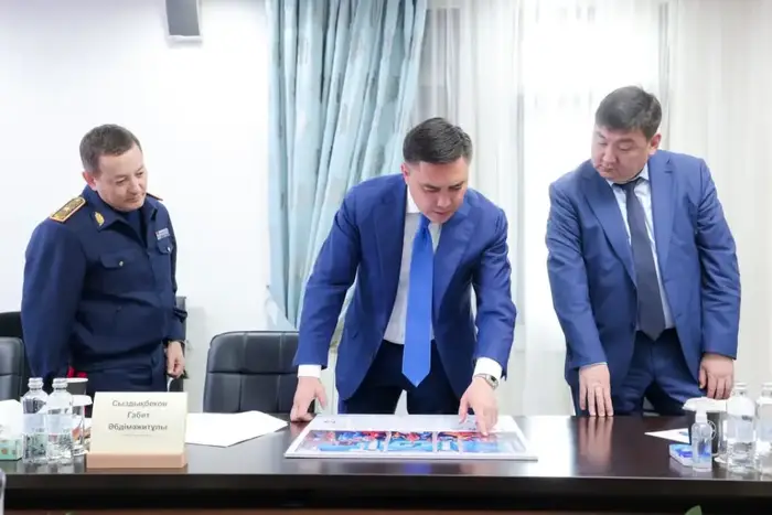 ПРИЁМ ГРАЖДАН: РАССМОТРЕНО БОЛЕЕ 150 ОБРАЩЕНИЙ (6)