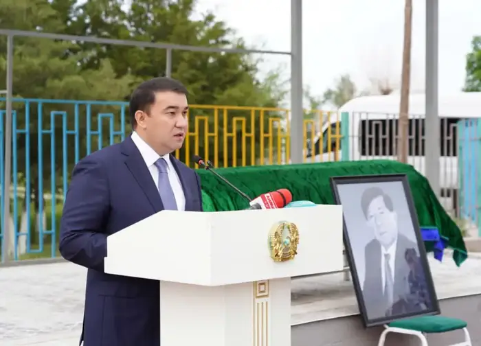 В ТУРКЕСТАНСКОЙ ОБЛАСТИ ПРОВОДИЛИ В ПОСЛЕДНИЙ ПУТЬ ПРОСЛАВЛЕННОГО ПОЭТА, НАЦИОНАЛЬНОГО ДЕЯТЕЛЯ МУХТАРА ШАХАНОВА (4)