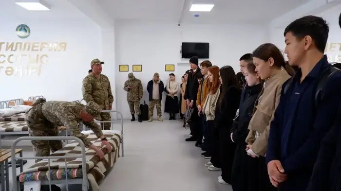 Более 15 тысяч казахстанцев посетили воинские части в День открытых дверей (8)