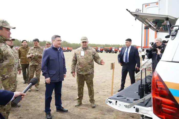 В области Абай проведены учения по тушению условного лесного пожара с применением современных технологий (10)