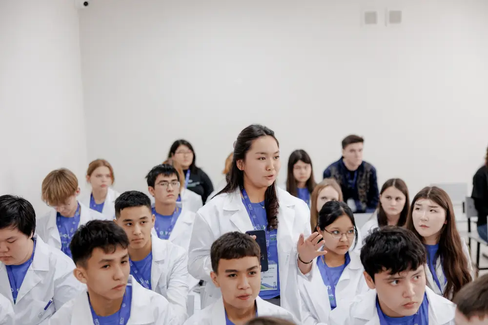 Агрохимия в действии: в филиале РХТУ в Таразе прошла научно-просветительская смена (9)