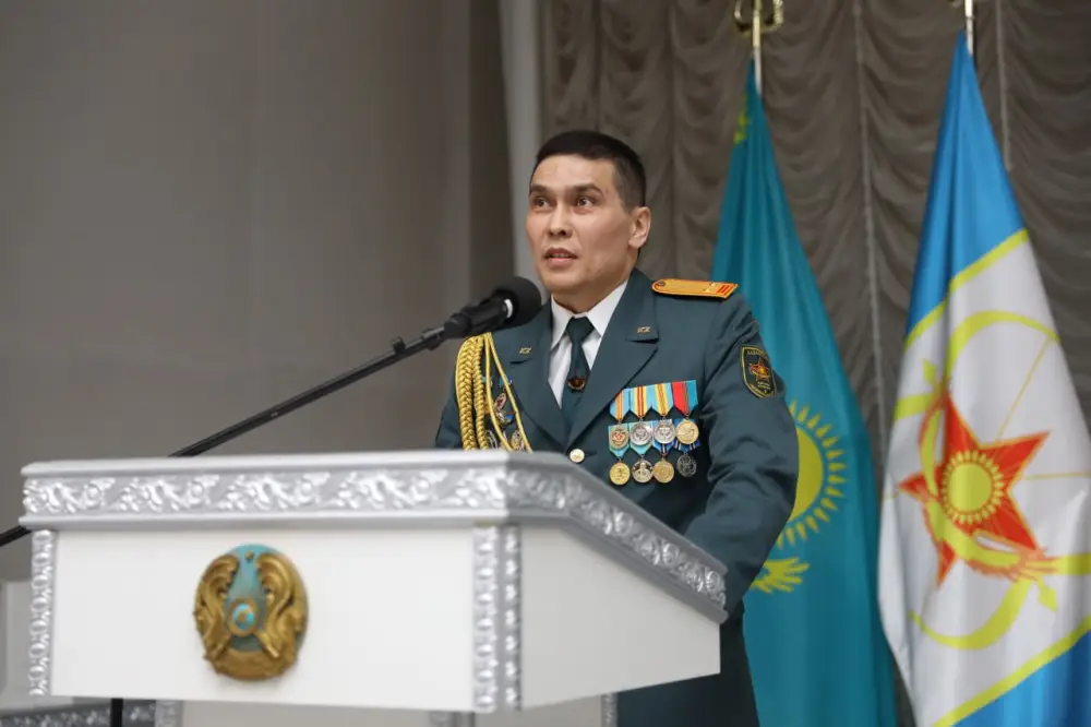 Пятого апреля в Казахстане отмечают День органов военных сообщений (2)