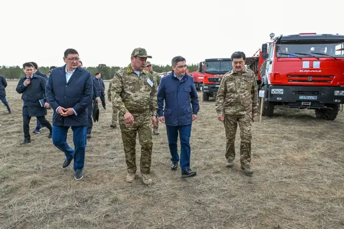 Олжас Бектенов проверил готовность системы раннего обнаружения лесных пожаров и оснащенность «Семей орманы» (10)