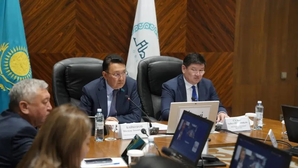 СОСТОЯЛАСЬ ОЧЕРЕДНАЯ ХХХV СЕССИЯ МАСЛИХАТА ОБЛАСТИ АБАЙ (8)