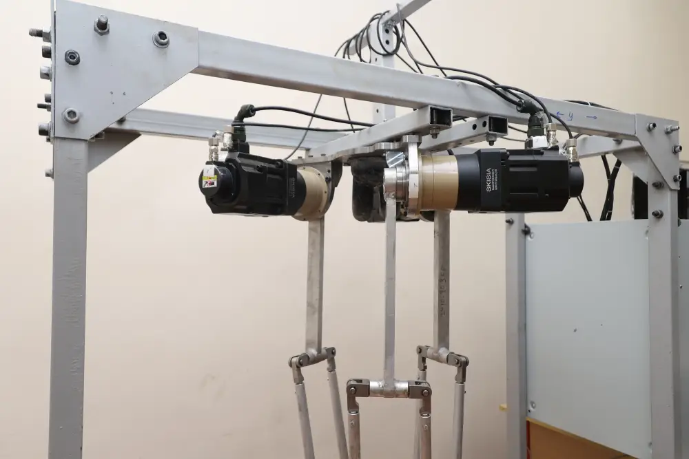 НАУКА – ВО БЛАГО ОБЩЕСТВА: КАЗАХСТАНСКИЕ УЧЕНЫЕ РАЗРАБОТАЛИ МАНИПУЛЯТОР ДЛЯ 3D-ПРИНТЕРА (5)