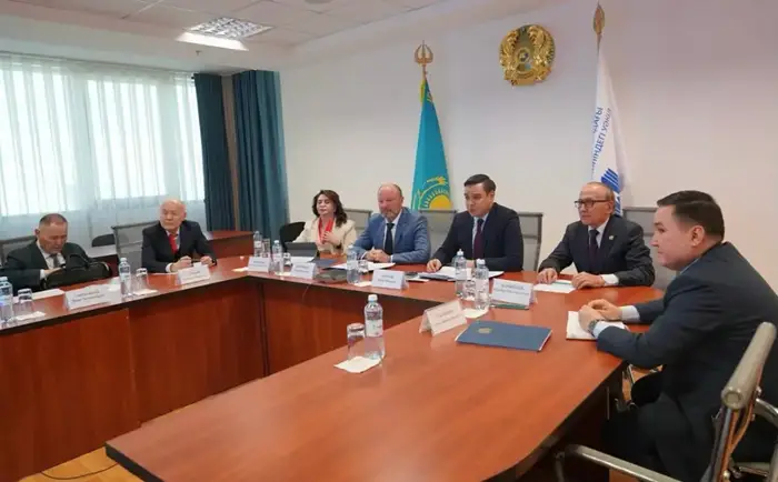 Заседание Ученой комиссии при Уполномоченном по правам человека (2)