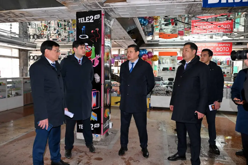 Аким области: «Объекты торговли, обслуживающие население, должны соответствовать современным требованиям» (3)