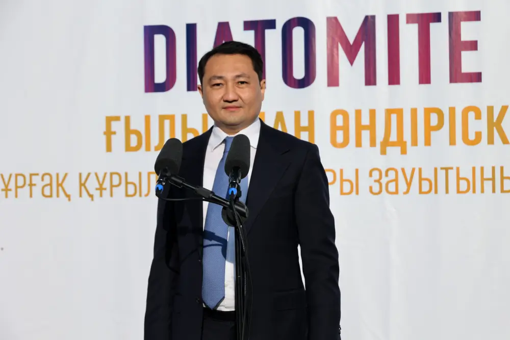 Поручение Главы государства: в Казахстане запущен новый завод на базе разработок отечественных ученых (7)