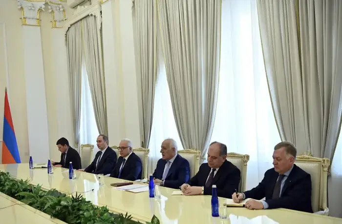 Казахстан и Армения укрепляют политический диалог и взаимовыгодное сотрудничество (2)