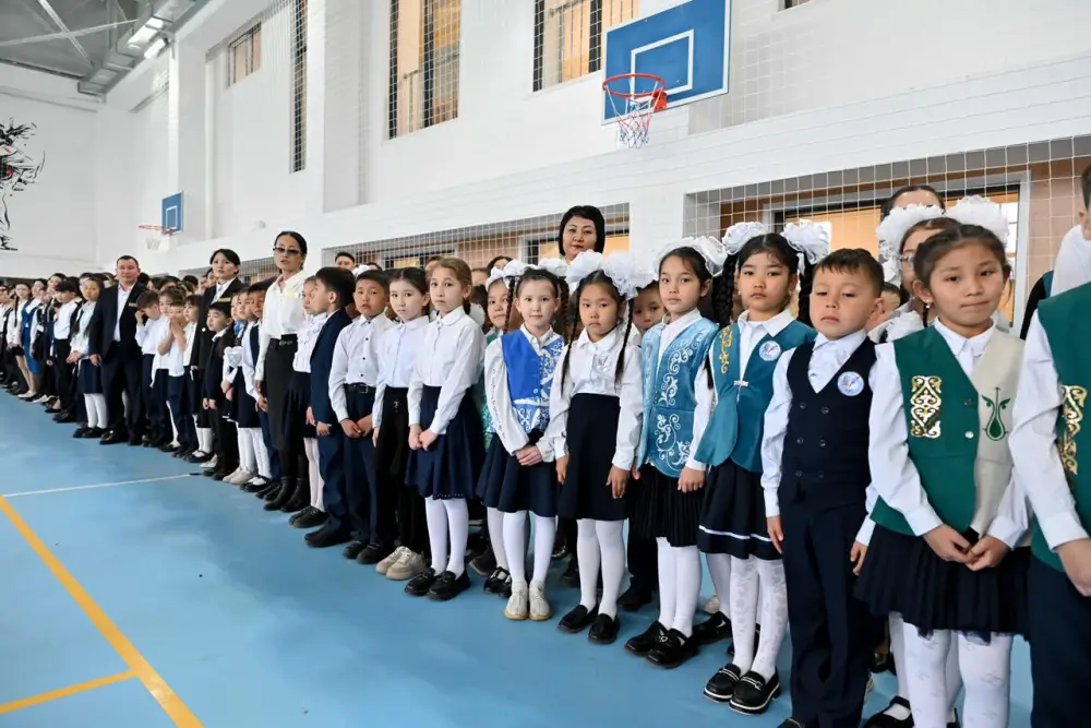 В Семее открылась новая школа на 300 мест (8)