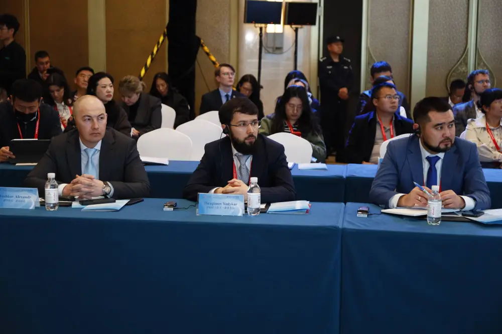 Казахстан усиливает экспорт в Китай: Шаккалиев принял участие в форуме ШОС (5)