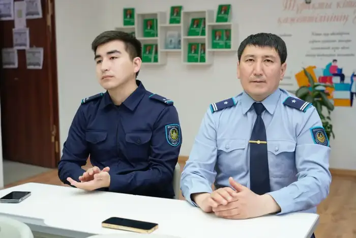«Закон и порядок»: в Астане для школьников организовали урок безопасности и классный час (3)