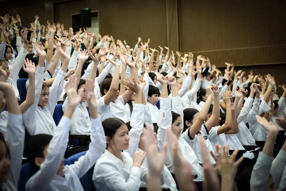 В школах страны прошел общереспубликанский открытый урок здоровья «Мен таңдаған жол» (6)