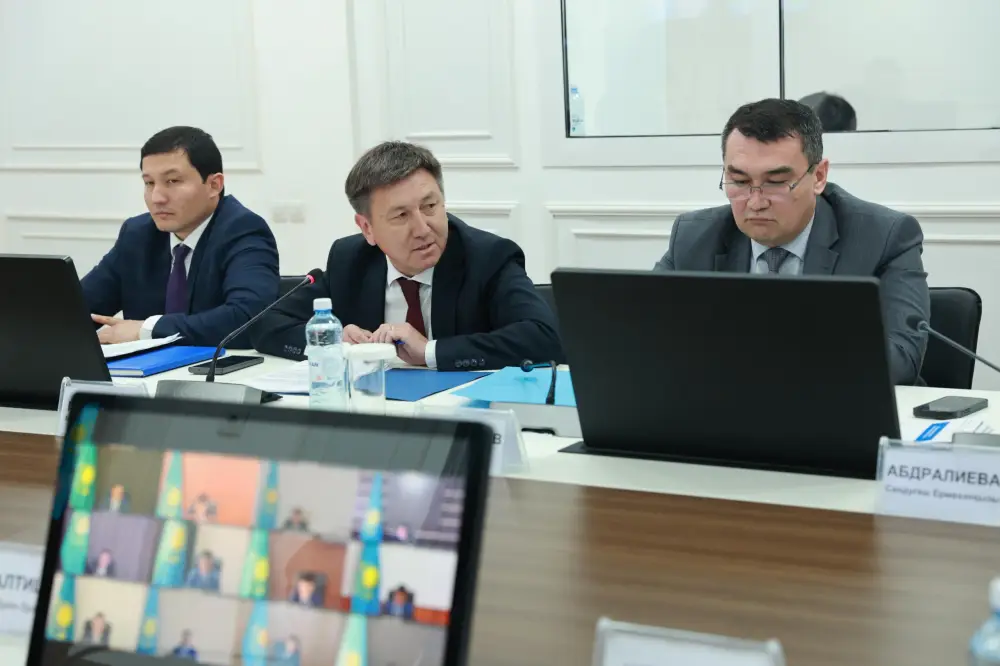 «Таза Қазақстан»: в Таразе проводится цифровая паспортизация зелёных насаждений (5)