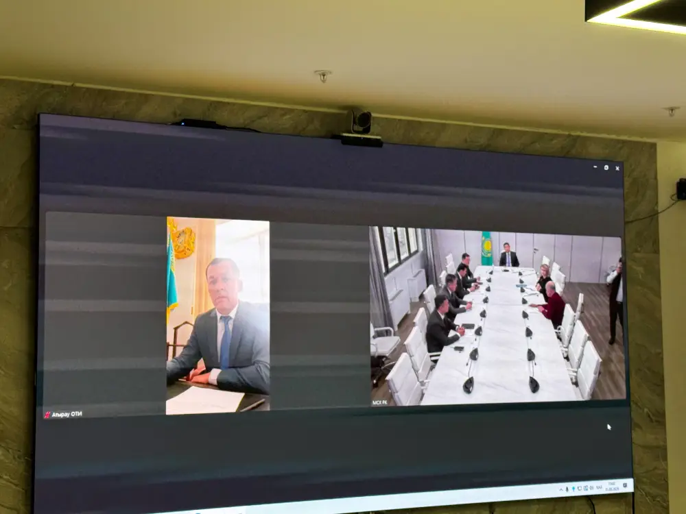 Айдарбек Сапаров провел личный прием граждан (4)